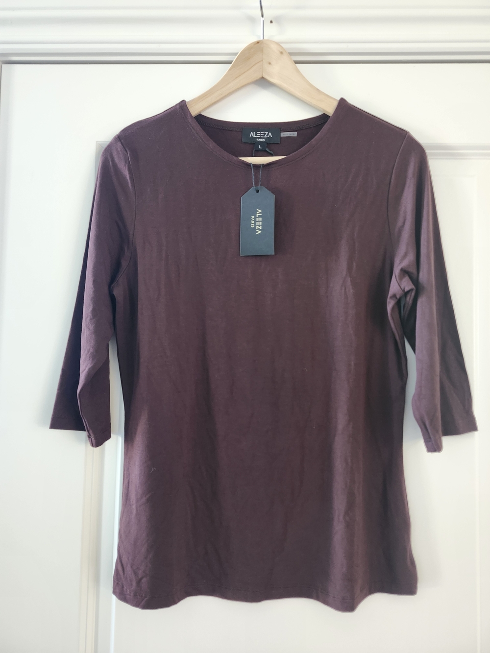 NWT Aleeza Paris Chocolate Brown Buttery Soft Stretch Top Size L - Picture 2 of 5